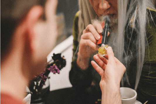 How Vaporizers Can Help You Save Money - Vapz Vape Wholesale